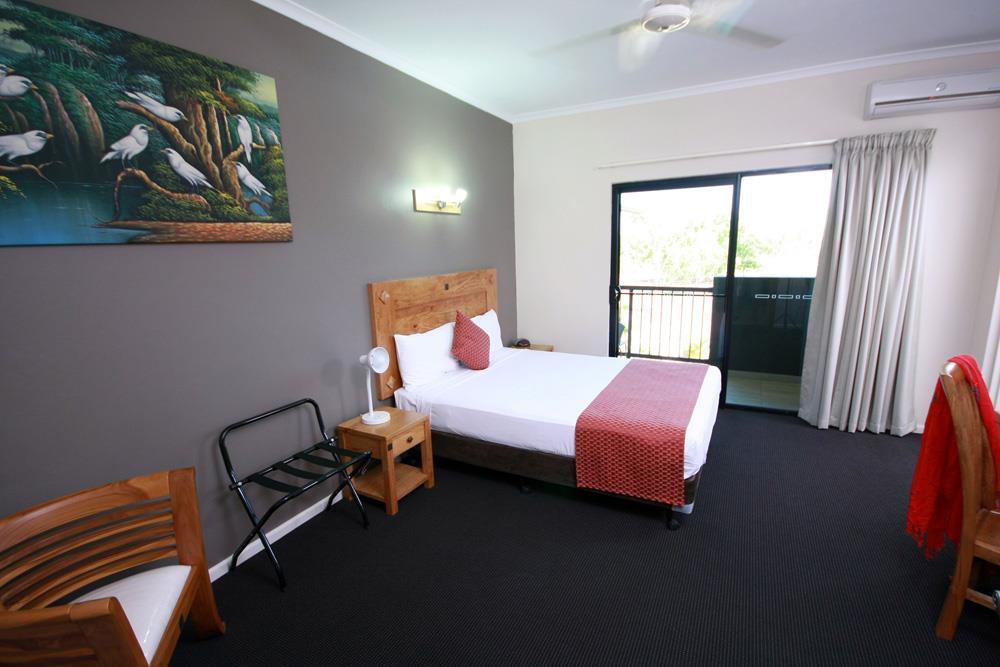 Quality Hotel Darwin Airport Esterno foto A room at the hotel