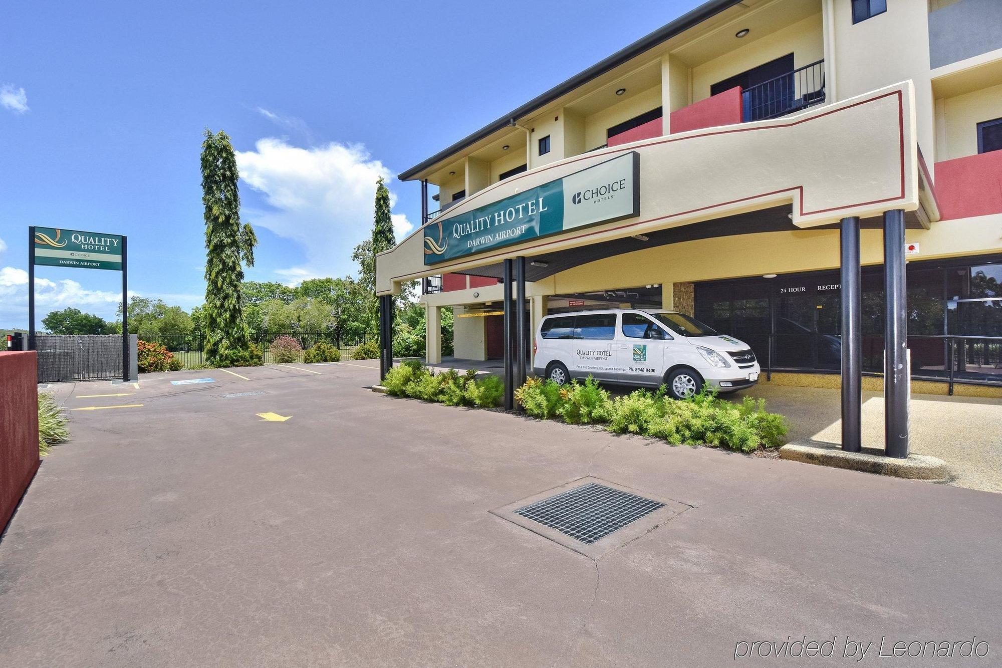 Quality Hotel Darwin Airport Esterno foto The former St. John Ambulance headquarters in Townsville, Queensland.