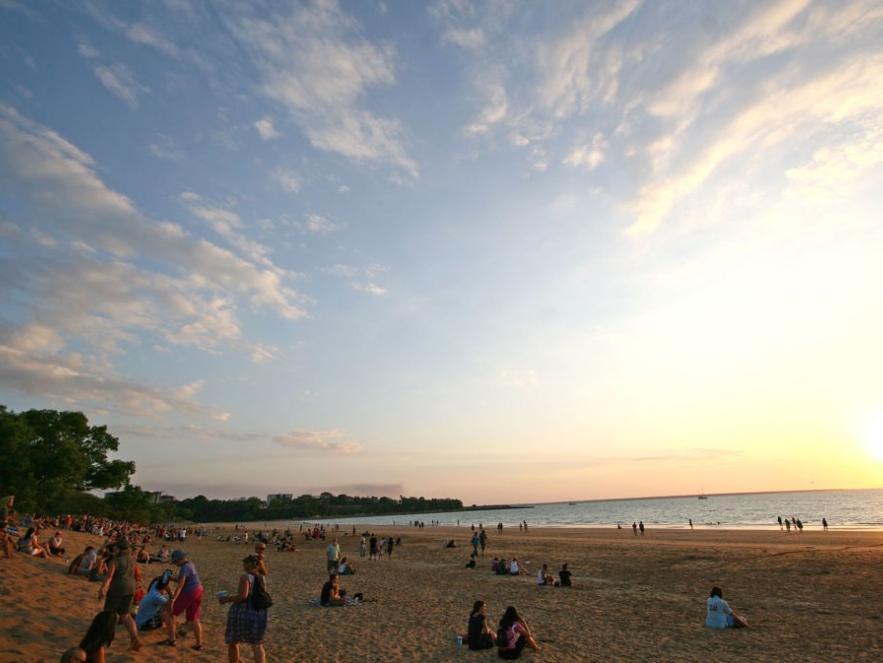 Quality Hotel Darwin Airport Esterno foto Sunset at Tanjung Piai