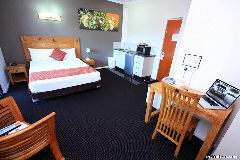 Quality Hotel Darwin Airport Esterno foto A studio apartment in Australia